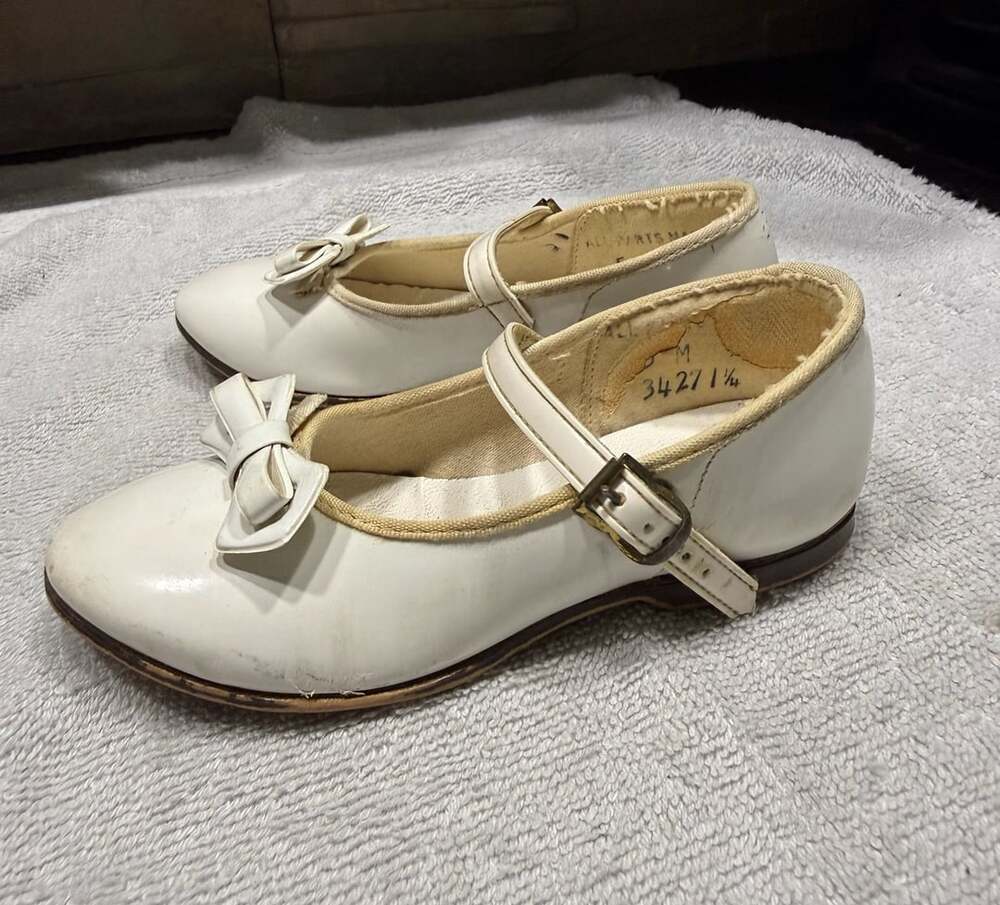 Vintage Mary Jane Bow Shoes Size 5 M
